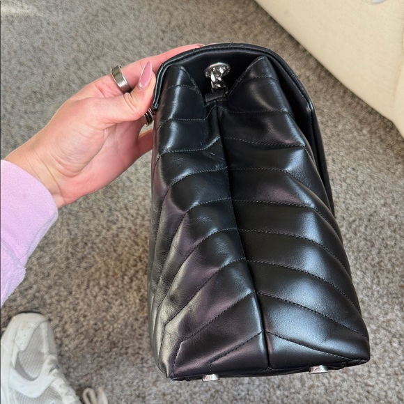 Yves Saint Laurent LouLou Large Flapbag Metalasse - Black and Silver - Picture 9 of 13